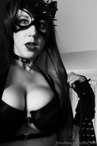 miz_hell Nude Leaks Photo 9