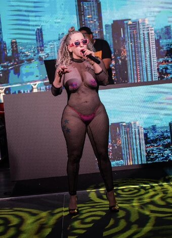 Mizvanezza Nude Leaks OnlyFans Photo 24