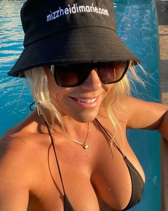 Mizz Heidi Marie / mizzheidimarie / mizzheidimariedotcom Nude Leaks OnlyFans Photo 15