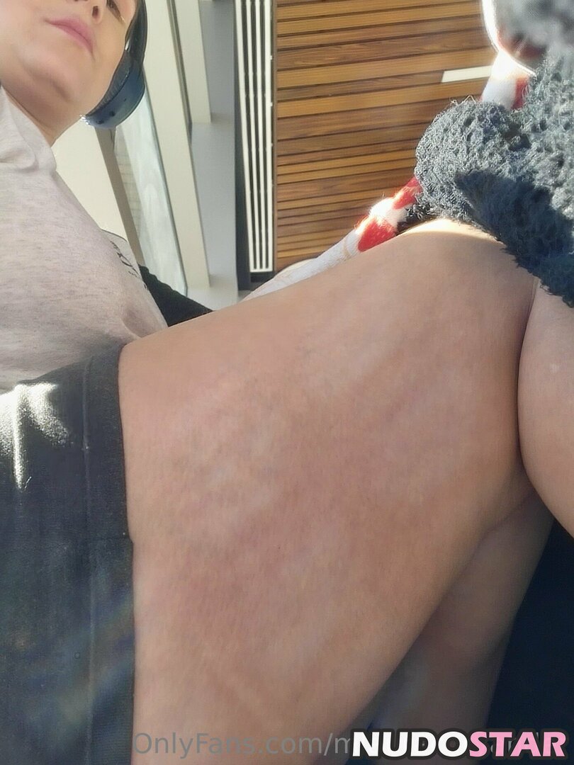 mmmasterbation Nude  12