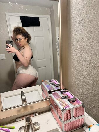 Mo Monroe / DramaticMonroe / https: / menace_monroe / monroethamenace Nude Leaks OnlyFans Photo 2