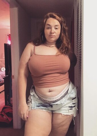 mobuns / Beth / Big Booty B / tripleb69 Nude Leaks OnlyFans Photo 3