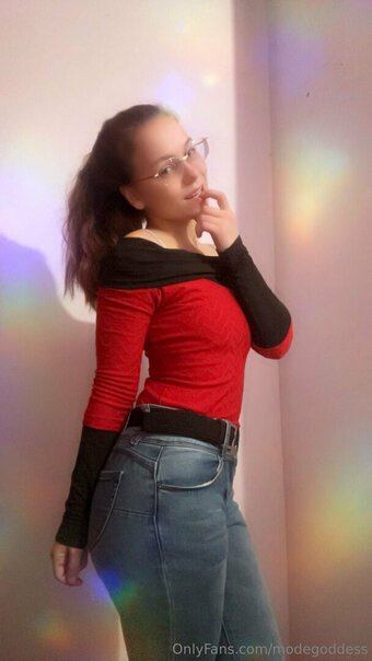 modegoddess Nude Leaks Photo 10