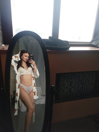 Model Olya / SunshineGirl / oabramovich / petite.olya Nude Leaks OnlyFans Photo 8