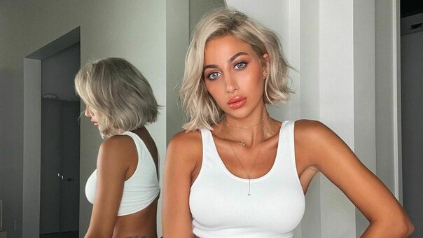 modelroz Nude Leaks Photo 1