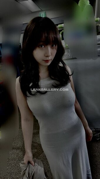 moe_five Nude Leaks Photo 14