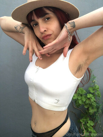moiri Nude Leaks Photo 18