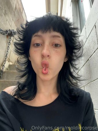 moldiecorpse Nude Leaks Photo 4