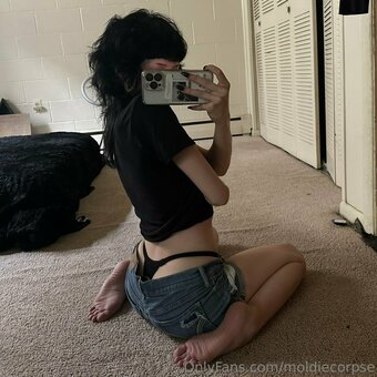 moldiecorpse Nude Leaks Photo 12