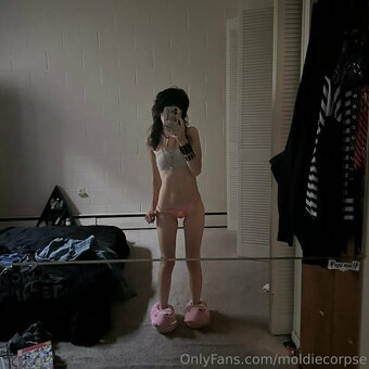 moldiecorpse Nude Leaks Photo 15