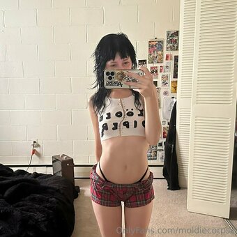 moldiecorpse Nude Leaks Photo 27