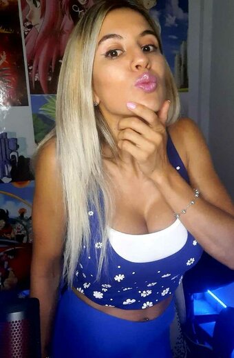 MolyPlay / Argentine Gamer Nude Leaks OnlyFans Photo 13