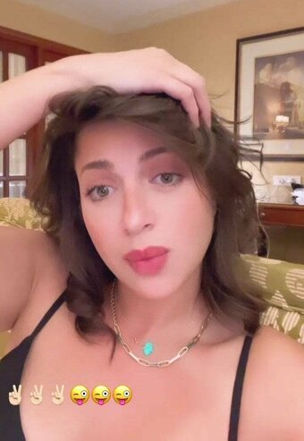 Mona Farouk / mona_farouk_official Nude Leaks Photo 24