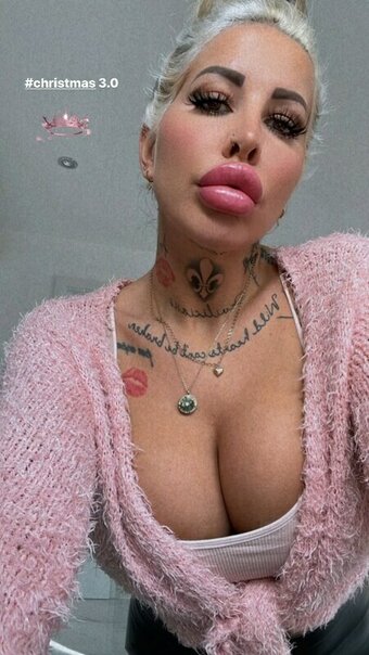 _monamonique__ Nude Leaks Photo 1