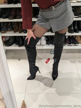 monkey_daria Nude Leaks Photo 12