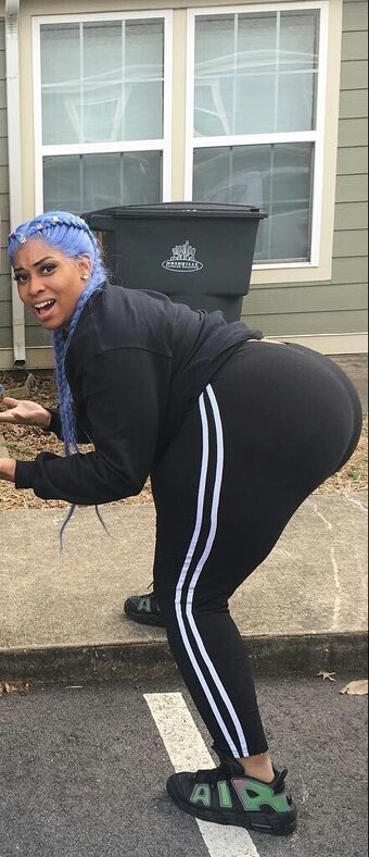 MonroeSweets / therealmonroesweets70000 Nude Leaks OnlyFans Photo 2