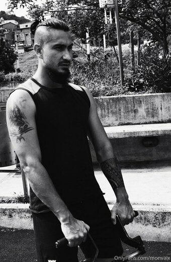 monvalx Nude Leaks Photo 1