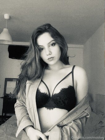 moolsey Nude Leaks OnlyFans Photo 20