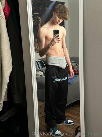 moreeddy Nude Leaks Photo 4