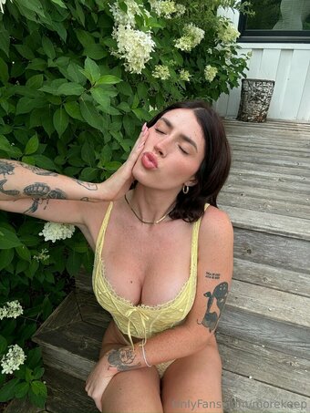 morekeep Nude Leaks Photo 6