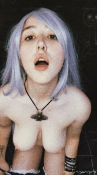 Moshpitmi Nude Leaks OnlyFans Photo 29