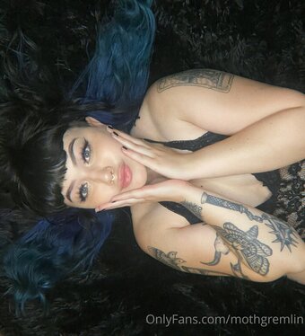 mothgremlin Nude Leaks Photo 9