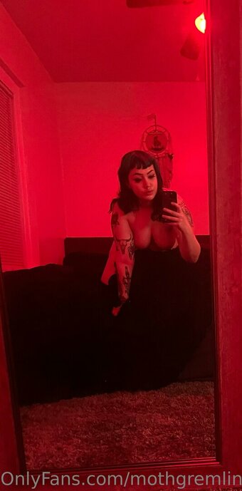 mothgremlin Nude Leaks Photo 14
