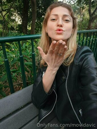 movidavic Nude Leaks Photo 10