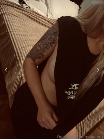 Mrs.querly / mrsquerly Nude Leaks OnlyFans Photo 4