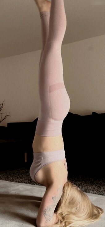 Mrs.querly / mrsquerly Nude Leaks OnlyFans Photo 8