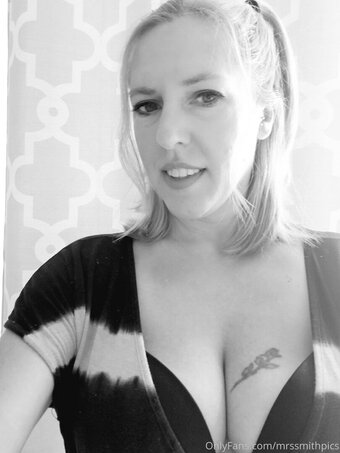 mrssmithpics Nude Leaks Photo 2