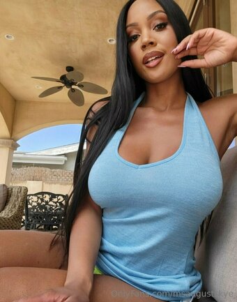 msaugustskye Nude Leaks Photo 26