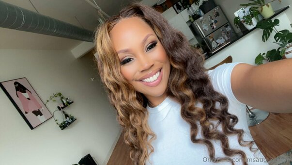 msaugustskye Nude Leaks Photo 28