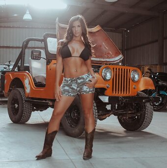 MsBigBootyDee / bigbootydee89 / ms_bigbootydee Nude Leaks OnlyFans Photo 8