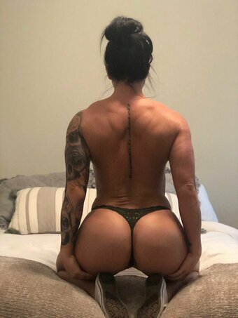 mschucksandcheeks / ms_chucksandcheeks Nude Leaks OnlyFans Photo 1