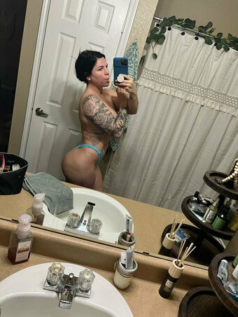 mschucksandcheeks / ms_chucksandcheeks Nude Leaks OnlyFans Photo 2