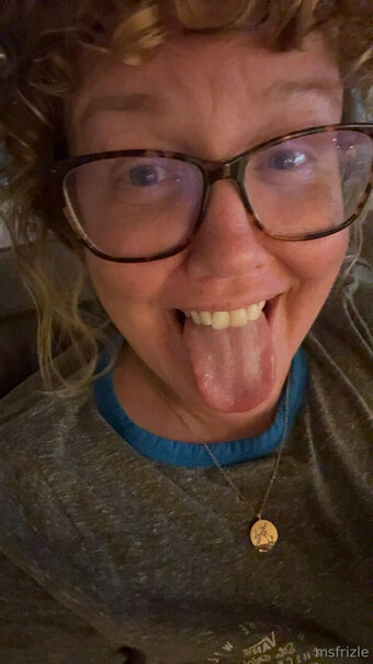 msfrizle Nude Leaks Photo 1