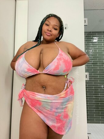 MsMoodyBB / blacktttuesday Nude Leaks OnlyFans Photo 28