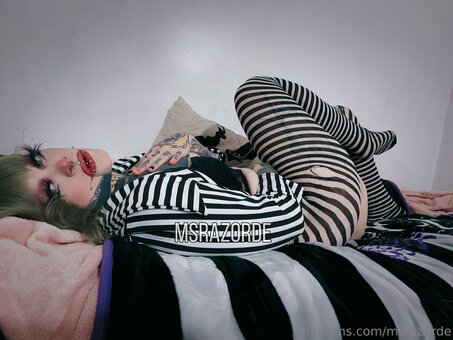 msrazorde Nude Leaks Photo 7