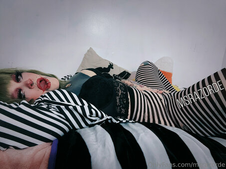 msrazorde Nude Leaks Photo 21
