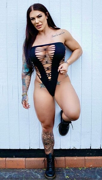 Muscle Bombshell / Laura / lauramuscleselite / muscle_bombshell Nude Leaks OnlyFans Photo 10