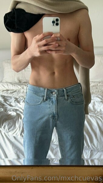 mxchcuevas Nude Leaks Photo 1