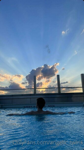 mxchcuevas Nude Leaks Photo 5