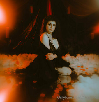 mxgravez Nude Leaks Photo 9