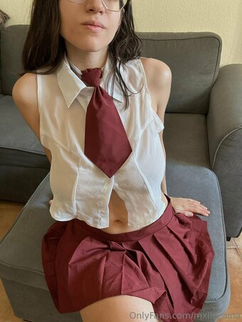 mxlle_aina Nude Leaks Photo 25