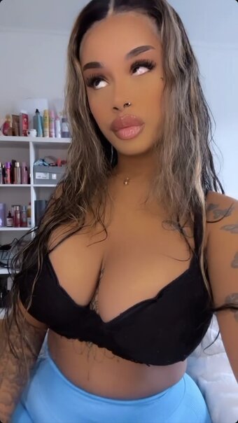 Mxrianne Nude Leaks Photo 2