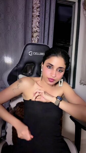Naina / _mnaina_ / https: Nude Leaks Photo 3