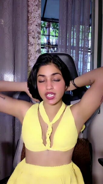 Naina / _mnaina_ / https: Nude Leaks Photo 17