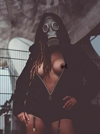 Nannabananadreads / godknowsimbroke Nude Leaks OnlyFans Photo 3