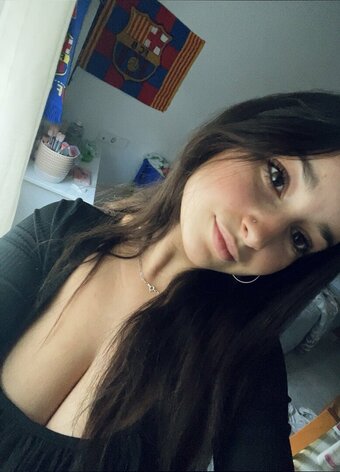 narjess / itsgorjess / narjess8_ / narjessrkaiek Nude Leaks OnlyFans Photo 5